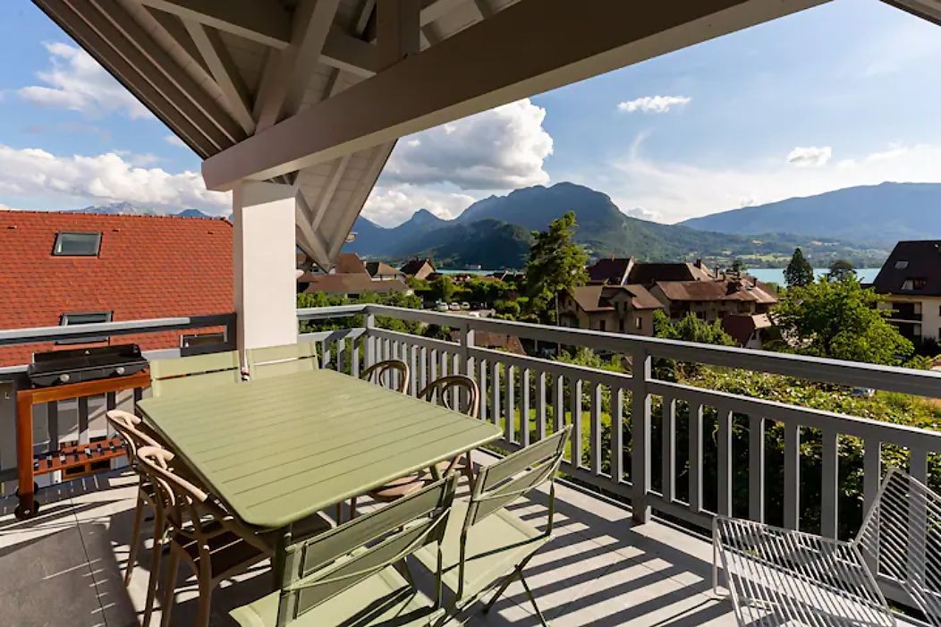 The duplex with lake and mountain views